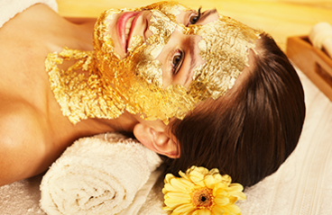 History of Gold's Use in Cosmetics History of Gold's Use in Cosmetics