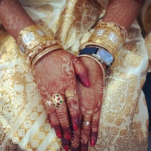 Various gold hand jewellery