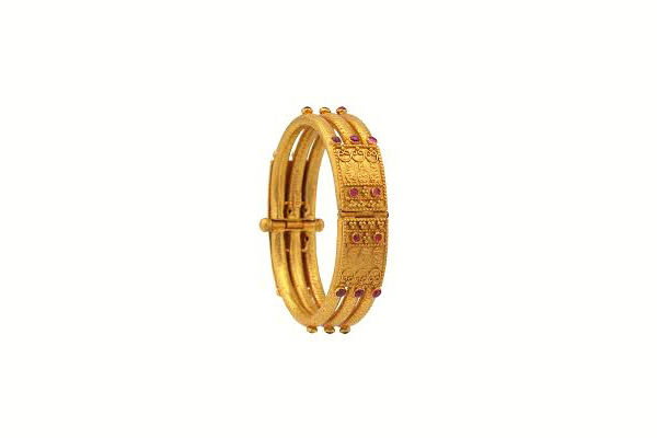 Kadagas Gold Bangles Jewellery design Kadagas Gold Bangles Jewellery design