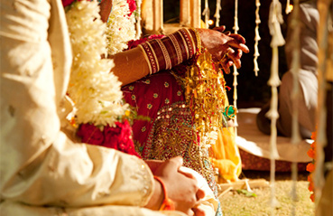 Buying gold for several reasons includes, as a gold jewellery, investment option and much more Buying gold for several reasons includes, as a gold jewellery, investment option and much more
