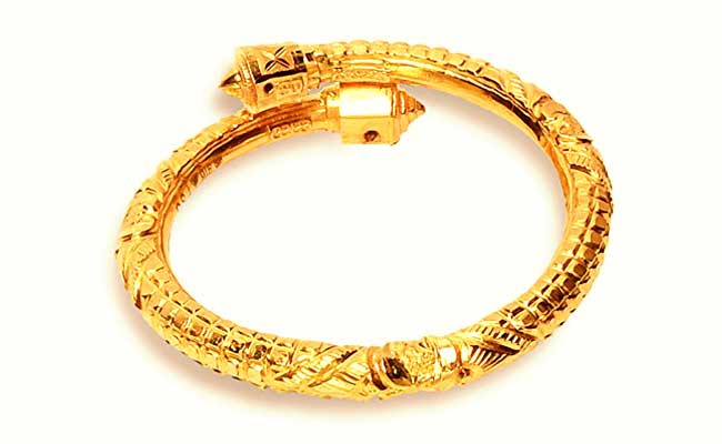 Gold Bauti Churi Design