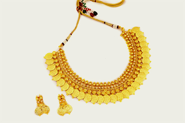 Laxmi Sara Gold Necklace Design Laxmi Sara Gold Necklace Design
