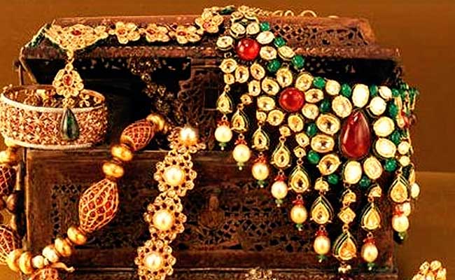 Gold Jadau Set Gold Jadau Set