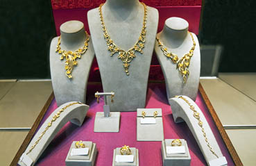 gold jewellery gold jewellery